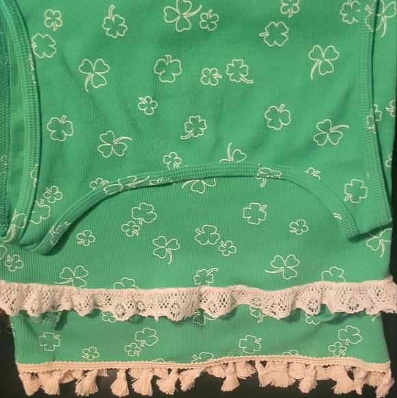 Tank Tops - Picture 5 of 7